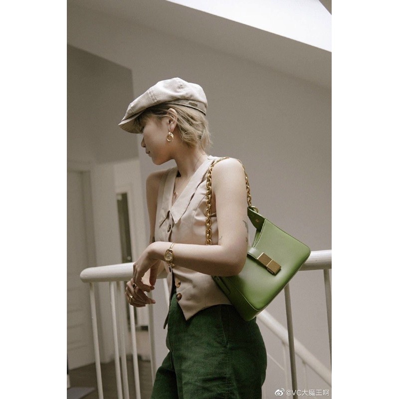 TÚI CNK KẸP NÁCH