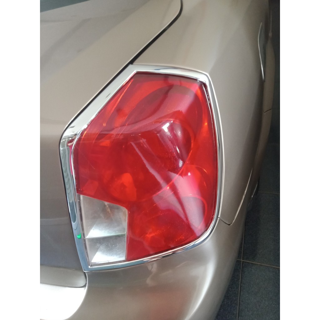 Bộ ốp viền đèn Hậu mạ crom xe  DAEWOO LACETTI Liên doanh Form 2004 đến 2012