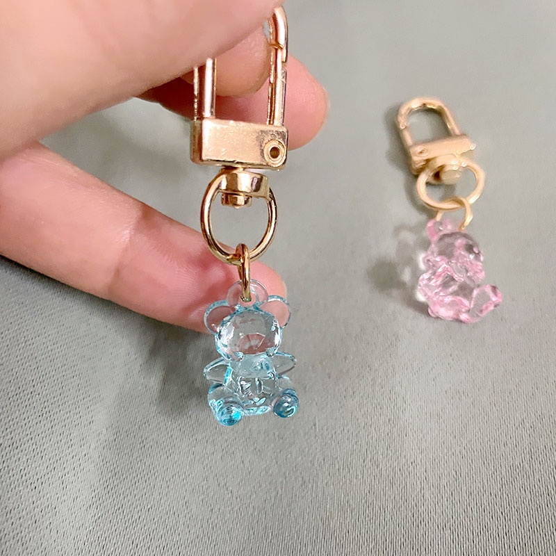 Móc Khóa Gắn Vỏ Bảo Vệ Hộp Sạc Tai Nghe Airpods Trong Suốt Hình Gấu Dễ Thương