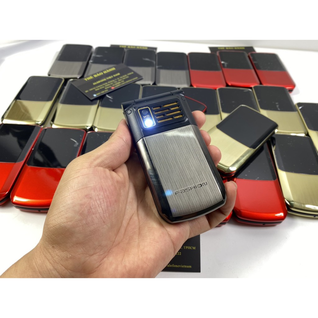 Điện Thoại Độc Lạ Pin Khủng NK2720 Nắp Gập Màn Hình 2.4inch Cảm ứng Thay Đổi Giọng Nói Nghe FM không Cần Tai Nghe | BigBuy360 - bigbuy360.vn