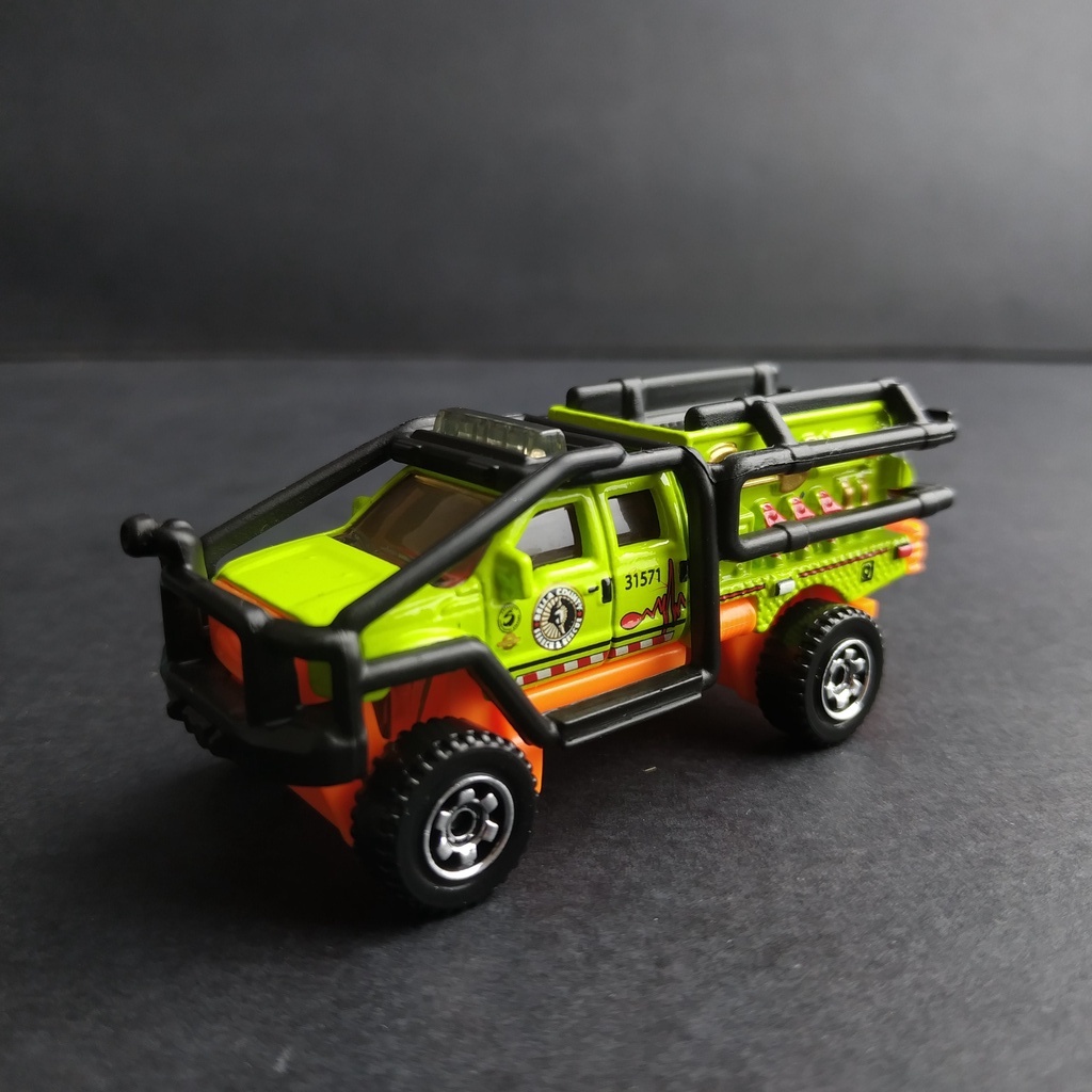 Xe Hơi Ford F-350 Màu Vàng Xanh Lá