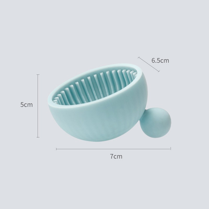Dụng cụ làm sạch cọ trang điểm tiện lợi
