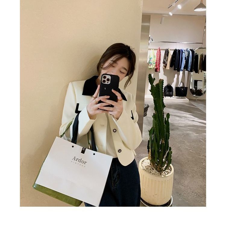 Áo Khoác Dáng Ngắn Form Ôm Phối Màu Tương Phản Thời Trang Hàn Quốc Cho Nữ