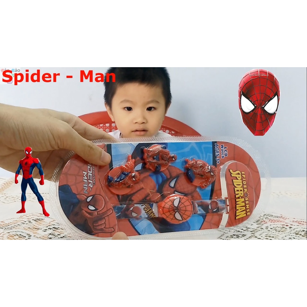 Đồng hồ cho bé hình người nhện chiếu hình ảnh lên tường người nhện