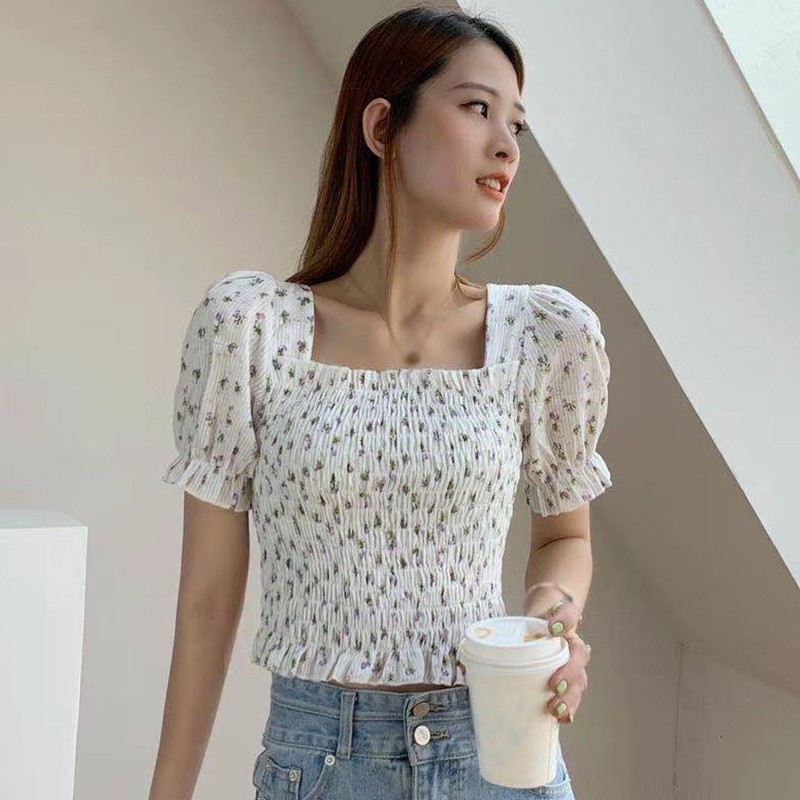 Áo Kiểu Tay Ngắn Cổ Vuông Họa Tiết Hoa Xinh Xắn Cho Nữ