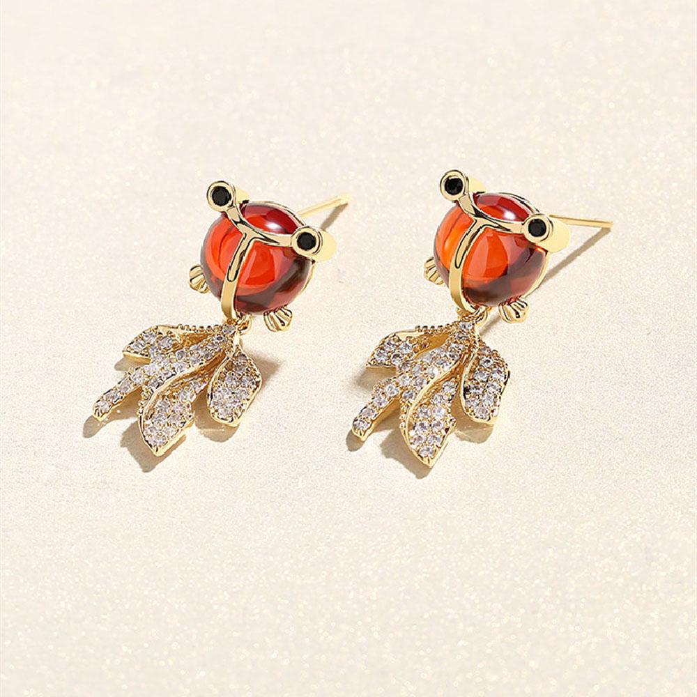 QQMALL Bông Tai Hình Cá Vàng Đỏ Dễ Thương Cho Nữ