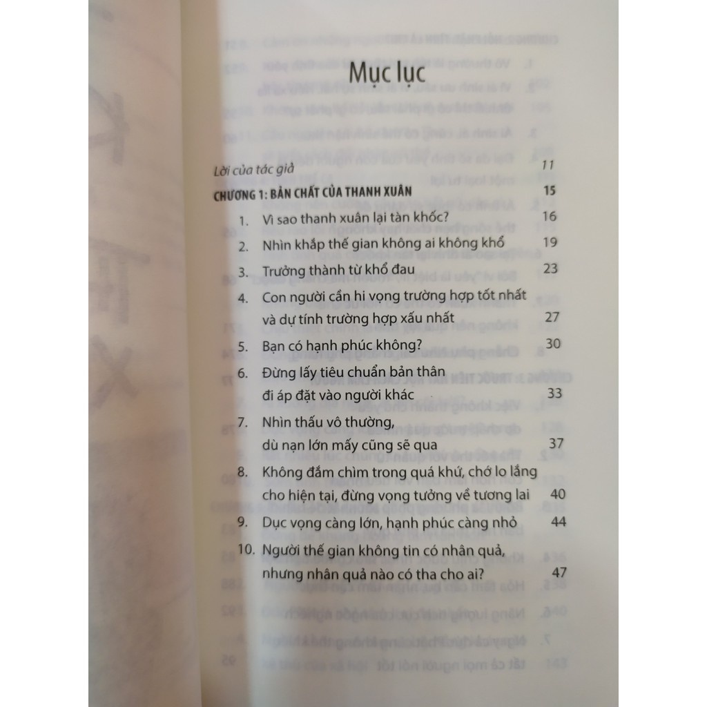 Sách - Tàn Khốc Mới Là Thanh Xuân