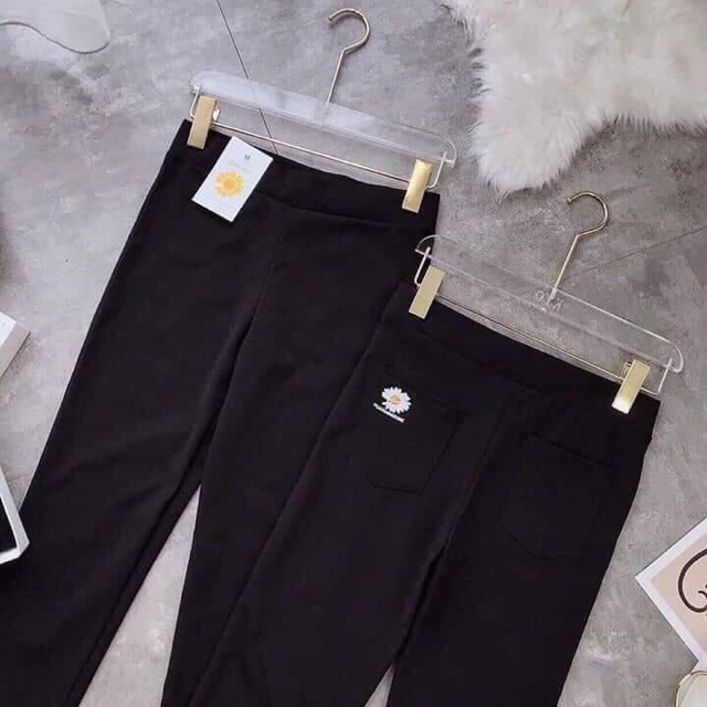 Quần legging thêu hoa cúc