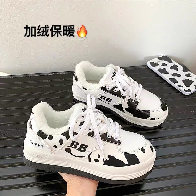 Sneaker bò sữa lót lông size 40