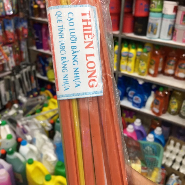 5 cây cạo lưỡi bằng nhựa Thiên Long (màu ngẫu nhiên)
