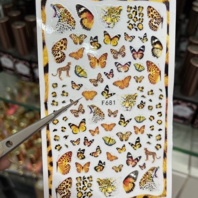 Stiker dán móng