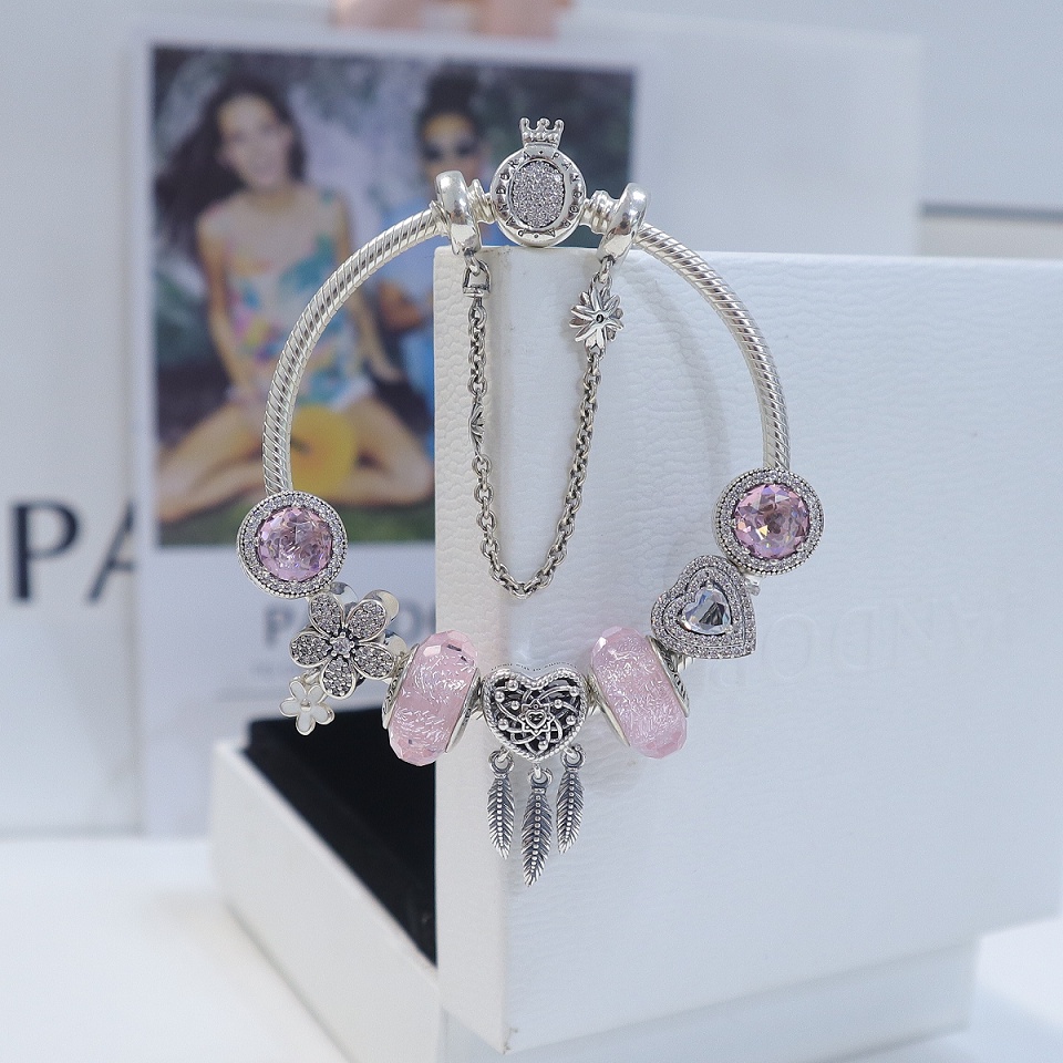 Bộ sưu tập vòng charm mệnh Hỏa- Trang sức bạc Venus