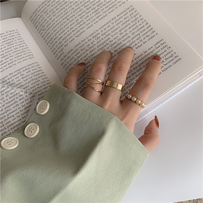 Set 4 Nhẫn Nữ Chất Liệu Kim Loại Phong Cách Vintage