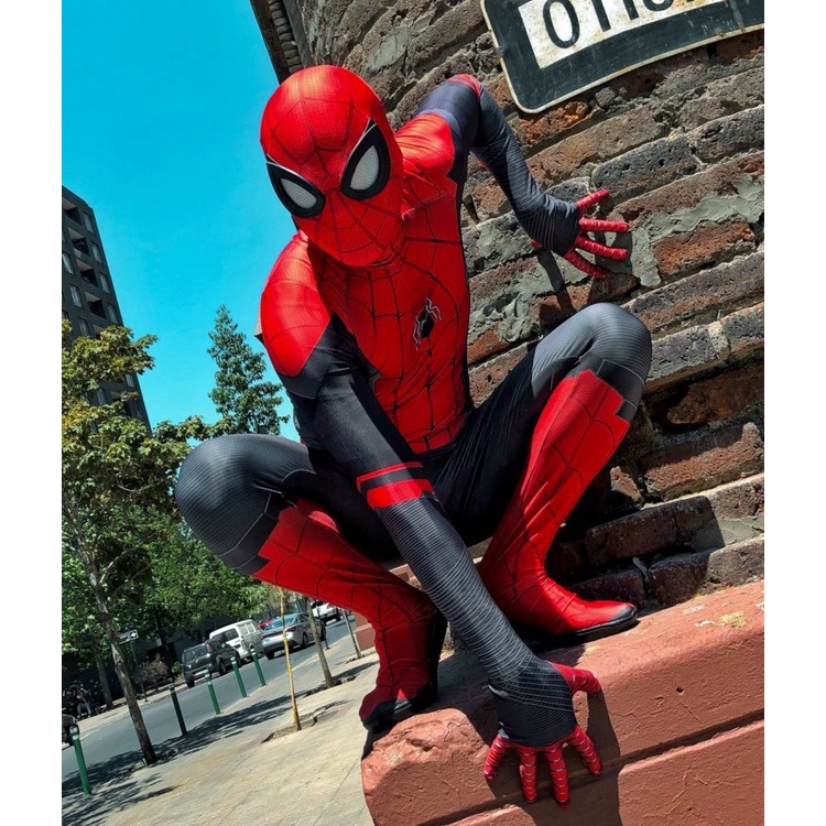 Bộ trang phục hóa trang người nhện độc đáo vào dịp Halloween