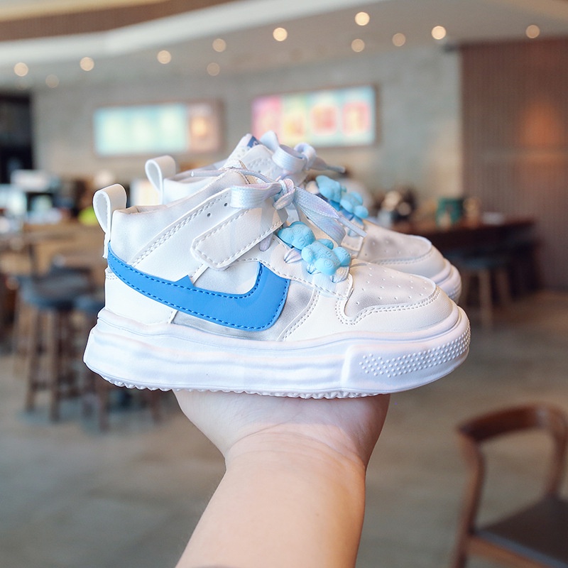Girls sneakers new children's board shoes in small white shoes cute strawberry bear decorated girls casual shoes