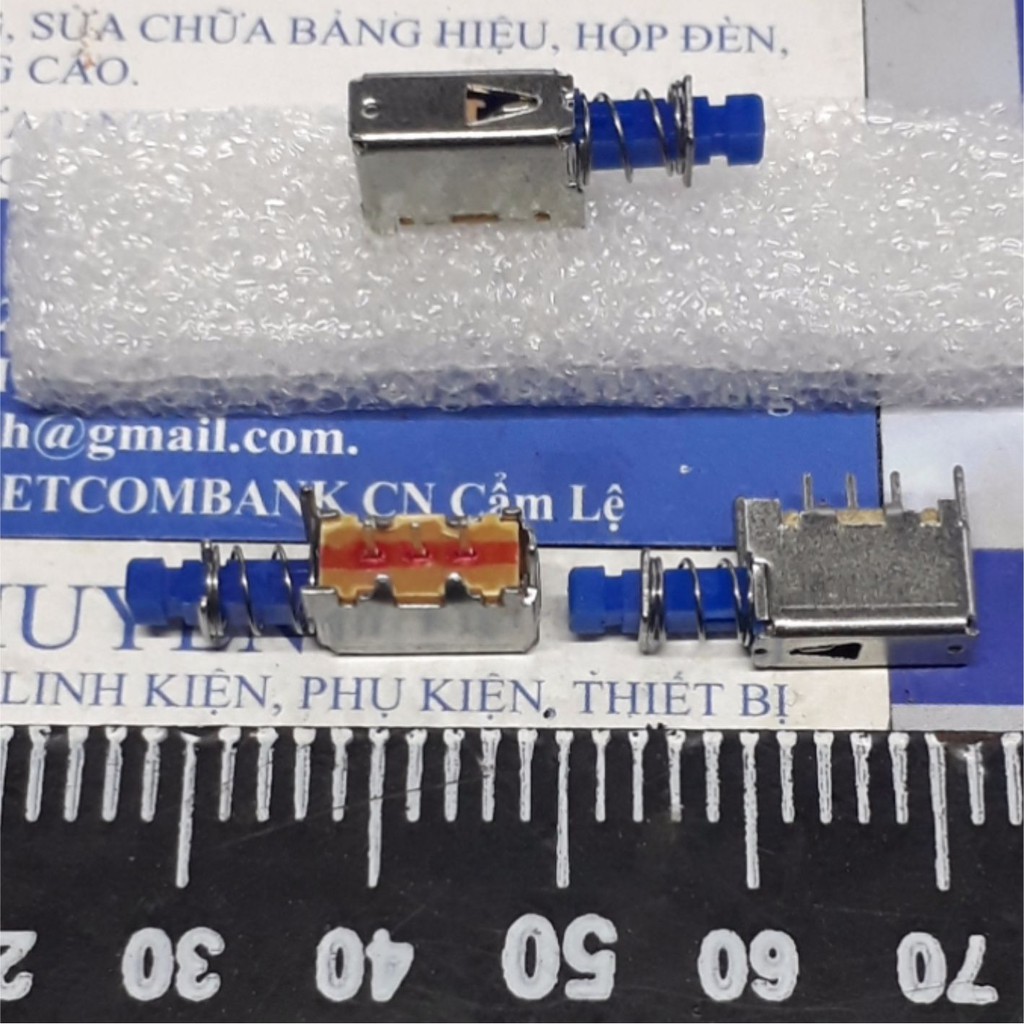 10 cái công tắc ấn giữ A05, màu xanh dương 3P 2 trạng thái kde4857