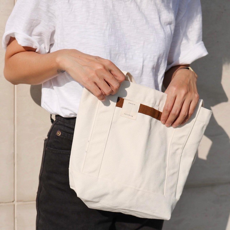TÚI TOTE ANNIE VIỀN NÂU