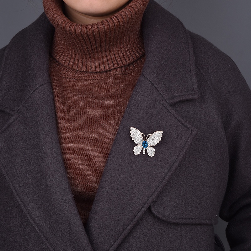 Ghim Cài Áo Hình Bướm Đính Đá Thời Trang