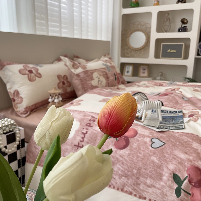 Bộ chăn ga gối Hàn quốc chất cotton poly - Mẫu gấu cherry