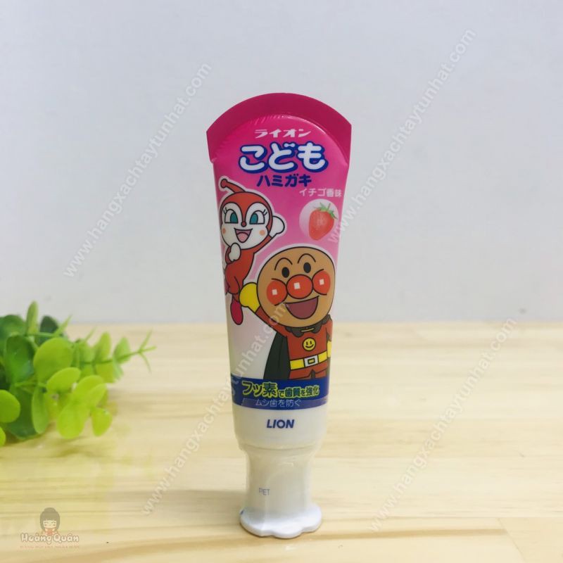 KEM ĐÁNH RĂNG LION DÂU TÂY 40G - Kem đánh răng Bảo vệ sức khỏe Nội địa Nhật Bản cho bé Làm trắng răng tự nhiên