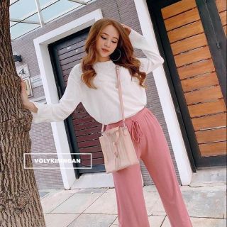 Combo quần áo nữ........................................................................................................