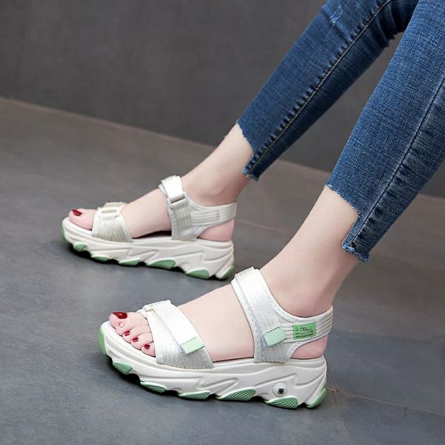 Sandal Quai Chéo Đế Bánh Mì Vân Răng Cưa 3 Màu QR Mới