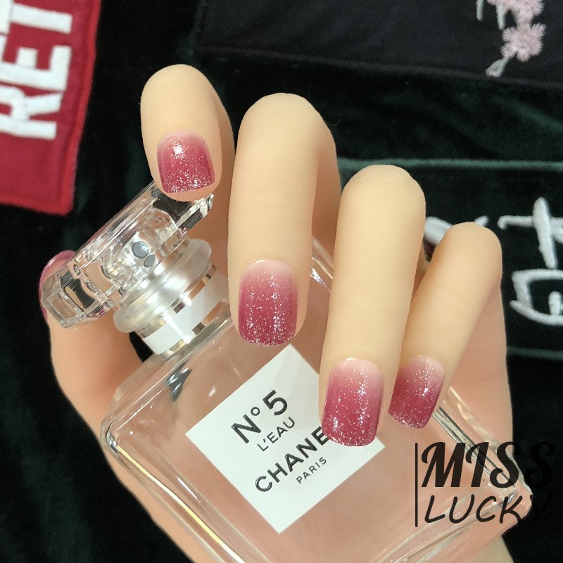 Set 24 Móng Tay Giả Màu Hồng Lấp Lánh