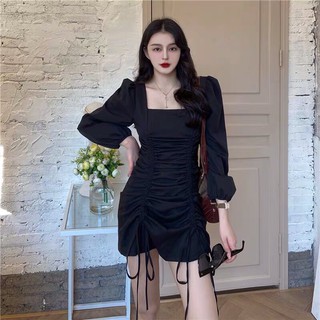 Váy dài tay cổ vuông rút thân xinh xắn