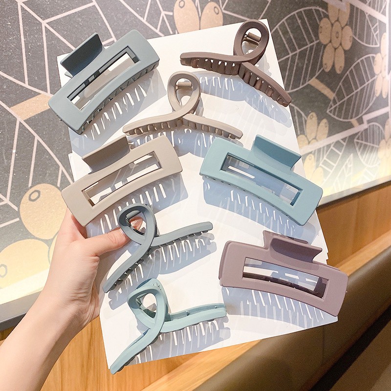 Kẹp Tóc Cỡ Lớn Thiết Kế Đơn Giản Phong Cách Hàn Quốc rất dễ phối đồ cho các cô nàng cá tính đến bánh bèo