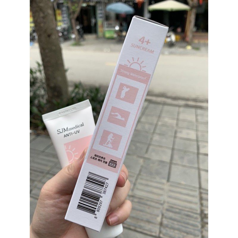 Kem Chống Nắng Nâng Tone Da SJM Medical Anti UV Perfect SunScreen SPF50+/PA+++