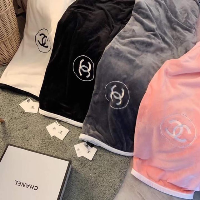 Chăn tuyết nhung Chanel chuẩn xịn