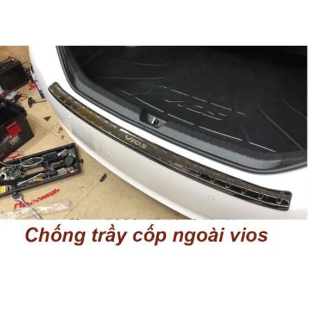 ỐP CHỐNG TRẦY CỐP TRONG NGOÀI INOX, TIATAN THEO XE Ô TÔ VIOS