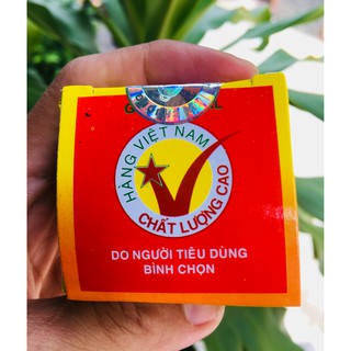 Dầu cù là Chuông Vàng 40gram