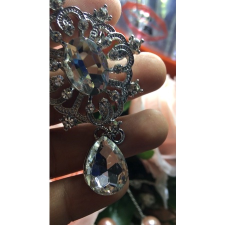 Đá trang sức đính áo dài váy Cưới