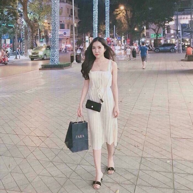 Váy xuông buộc eo