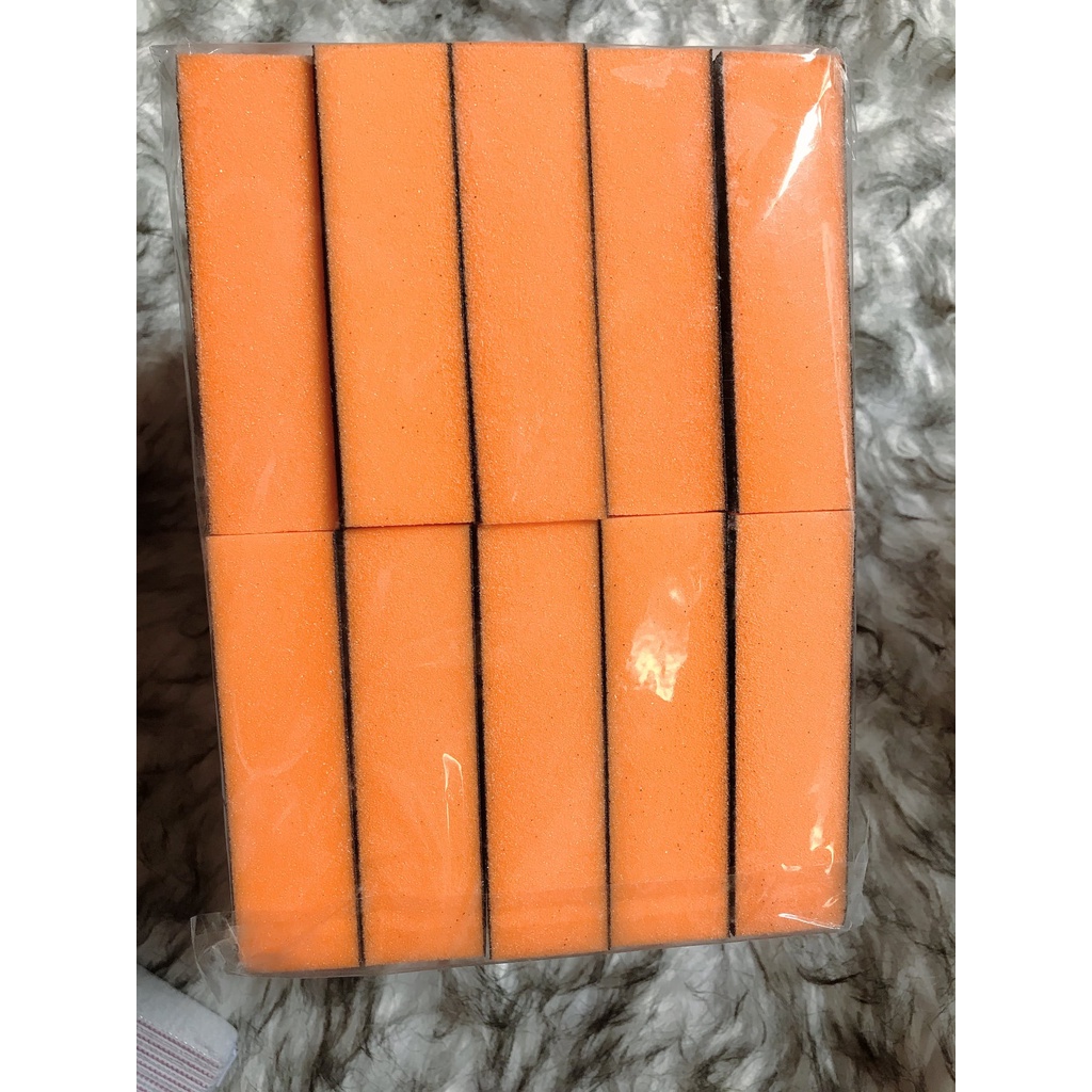 PHAO NHÁM DŨA MÓNG TAY