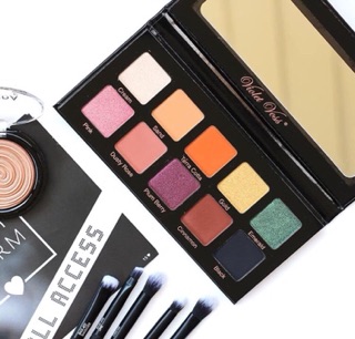 Bảng phấn mắt Violet Voss Essentials