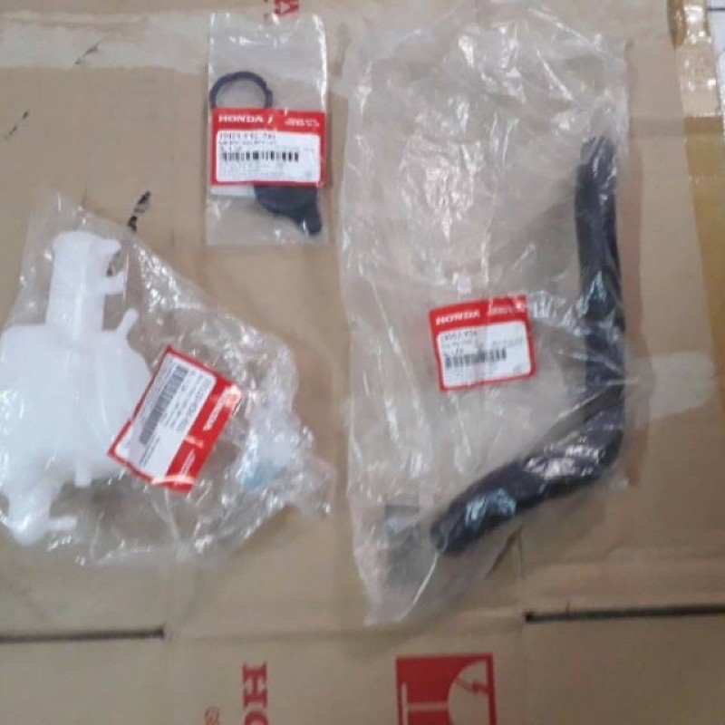 Bình nước phụ và ống nước winner ( có bán lẻ )