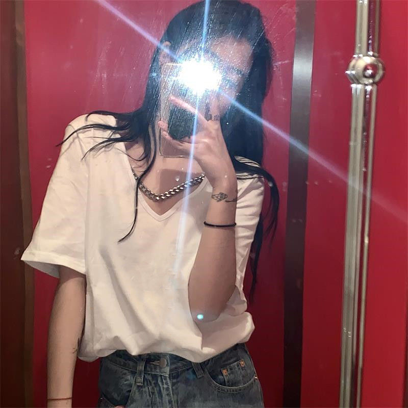 Áo thun nữ tay ngắn cổ chữ v dáng rộng thời trang