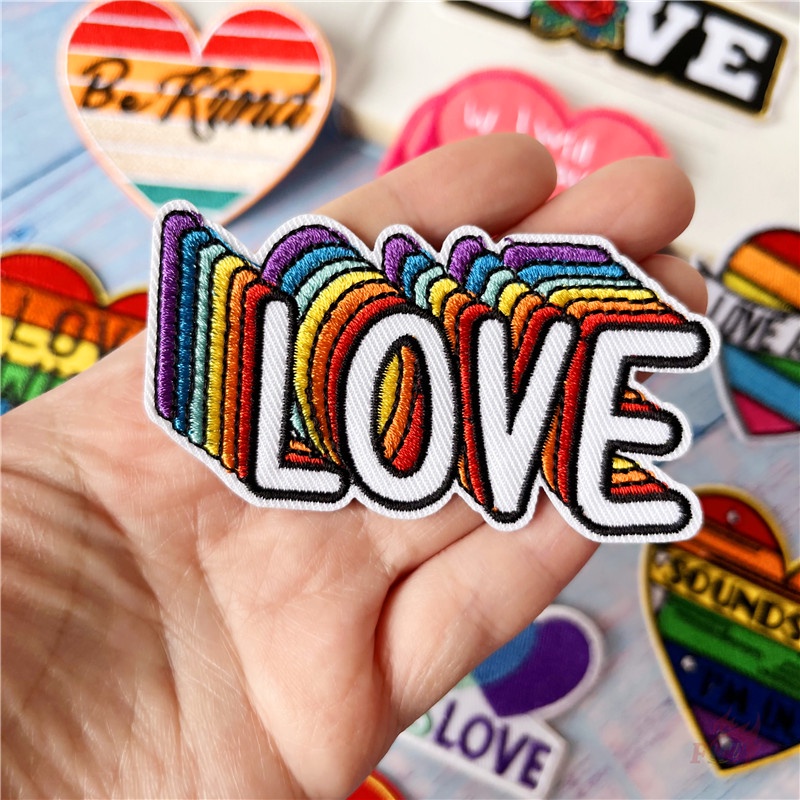 ☸ Tình Yêu Là Tình Yêu - Miếng Dán Vá Sắt ☸ 1 Miếng Dán Patch Ủi Hình Trái Tim Nhiều Màu Sắc