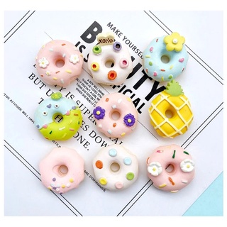 Charm hình bánh donut dễ thương