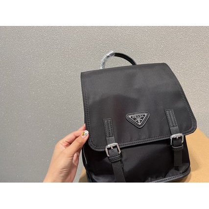 Prada Balo Thể Thao Cỡ Lớn Bằng Da Thời Trang Cho Nữ