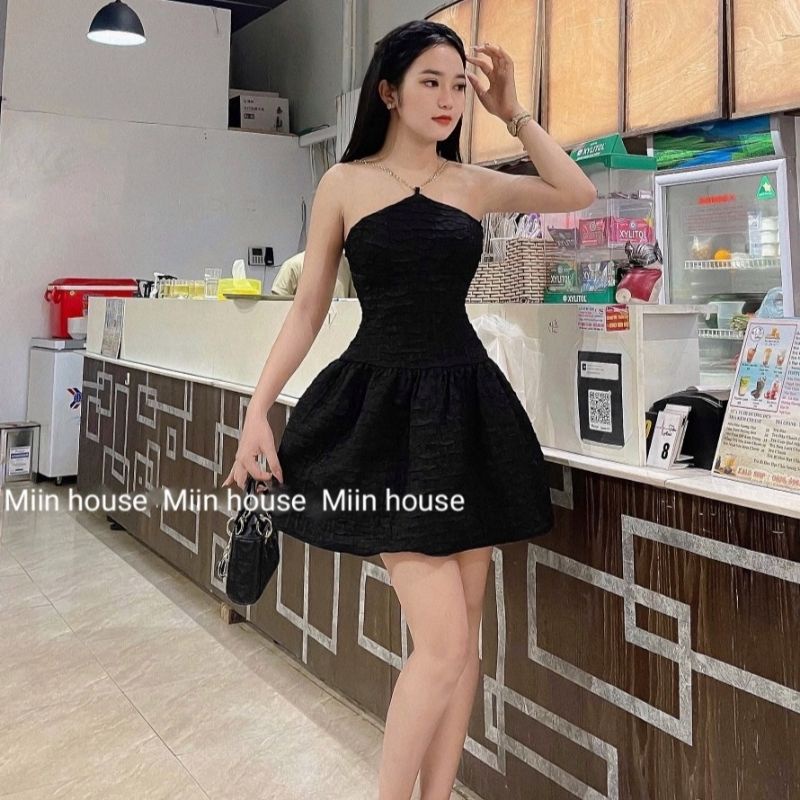 Váy 2 dây + cổ yếm xích ngắn xòe sexy | BigBuy360 - bigbuy360.vn