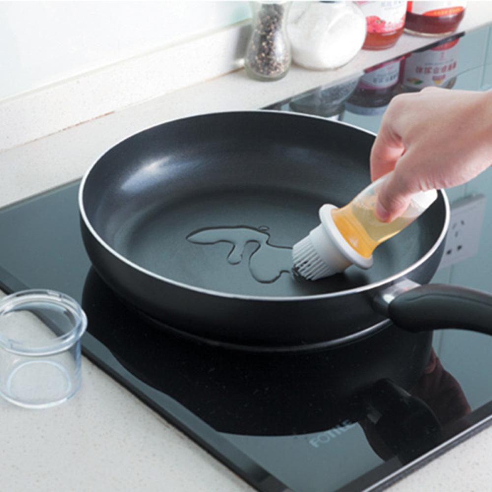 Bình Đựng Dầu Có Cọ Phết Chịu Nhiệt Dùng Nướng BBQ Tiện Dụng