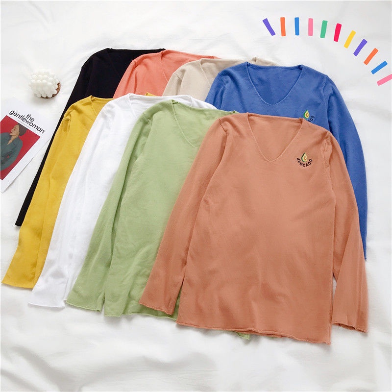 Áo sweater Cổ Chữ v Mềm Mại Ôm Dáng Họa Tiết Trái Bơ Dễ Thương