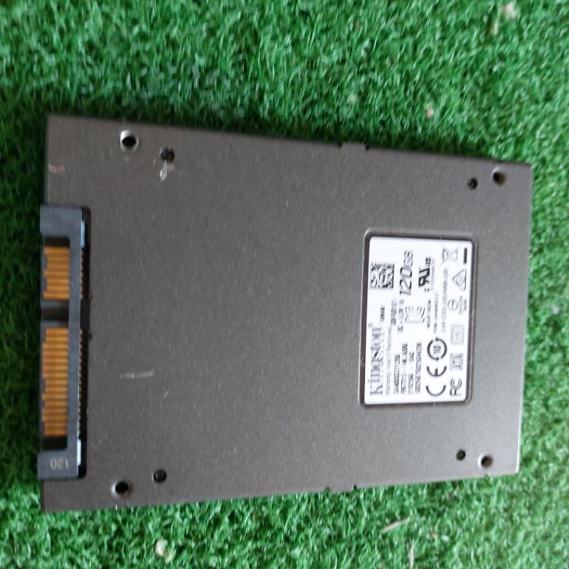 Ổ cứng SSD Kingston 120GB hàng tháo máy đẹp 95% và glowy eekoo 128gb 120gb đồng giá