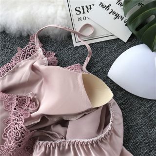 [ SZ 43-65kg M/L/XL ] SÉT BỘ ĐÙI LỤA REN HOA HỒNG CÓ MÚT NÂNG NGỰC