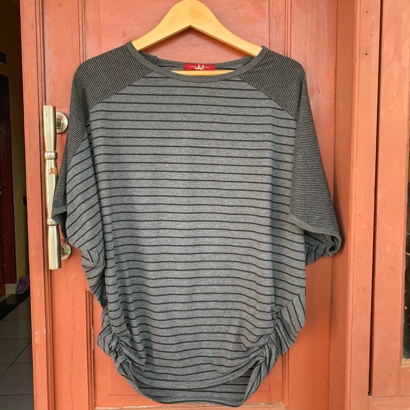 Áo Sơ Mi Tay Cánh Dơi Thời Trang Trẻ Trung