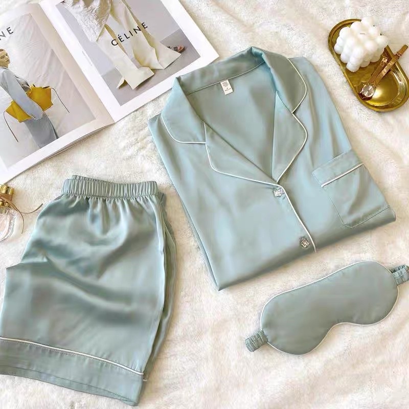 Set đồ ngủ lụa cúc đá