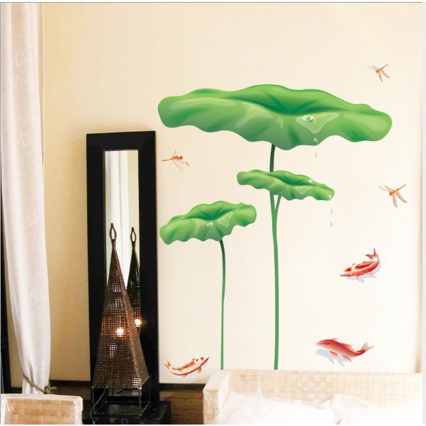 Decal ttranng trí tường Lá Sen lớn và cá chép nhỏ